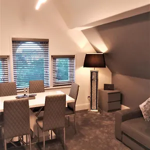 St Anne's Penthouse With Seaview, Lytham St Anne's Apartment