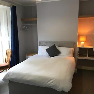 Budget Stay, Shared Guest House, R1 Mount Pleasant Hill , Swansea United Kingdom