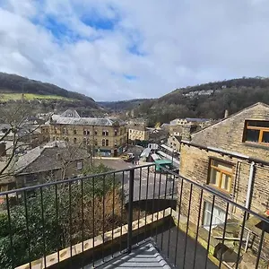 Beautiful 2 Bedroom With Patio And Amazing Views , Hebden Bridge United Kingdom