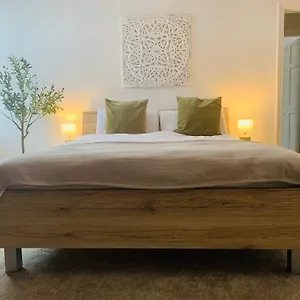 Escape To Apartment